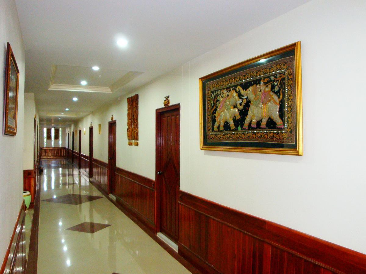 Siam House Interplace Lopburi Luaran gambar